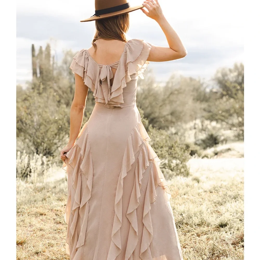 JoyFolie Sylvia dress in light taupe. Size Small! - Picture 4 of 4